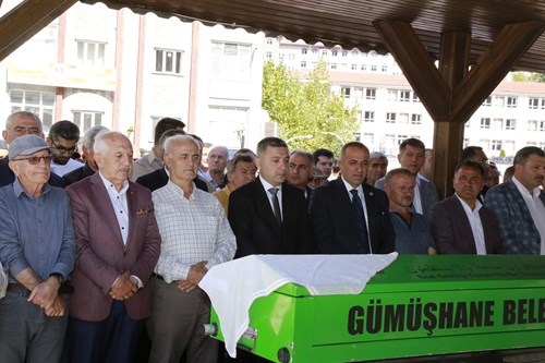 Valimiz Sayın Alper Tanrısever Emine Akdoğan'ın Cenaze Namazına Katıldı