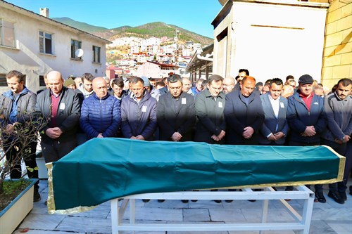 Valimiz Sayın Alper Tanrısever Uğurcan Korkmaz'ın Cenaze Namazına Katıldı 