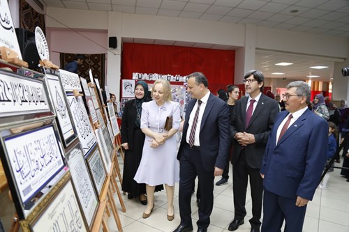 Valimiz Kamuran Taşbilek Hayat Boyu Öğrenme Haftası Etkinlikleri ve Yıl Sonu Sergisine Katıldı