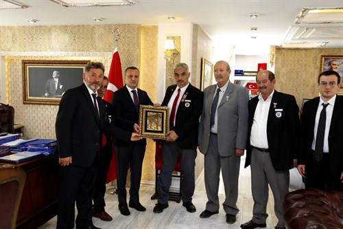 Valimiz Kamuran Taşbilek Ahmet Tezcan ve Beraberindeki Heyeti Misafir Etti