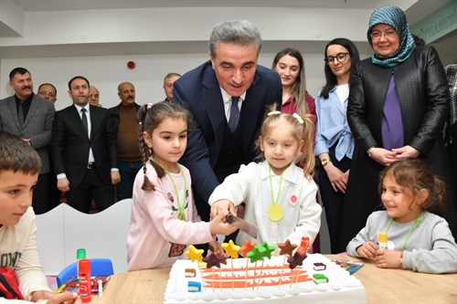 Valimiz Aydın Baruş, Gümüşhane Masal Atölyesi’nin Açılışını Gerçekleştirdi